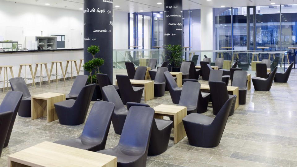 开云（中国） - 坐具|休闲椅|办公家具|设计师家具|Monopod 休闲椅